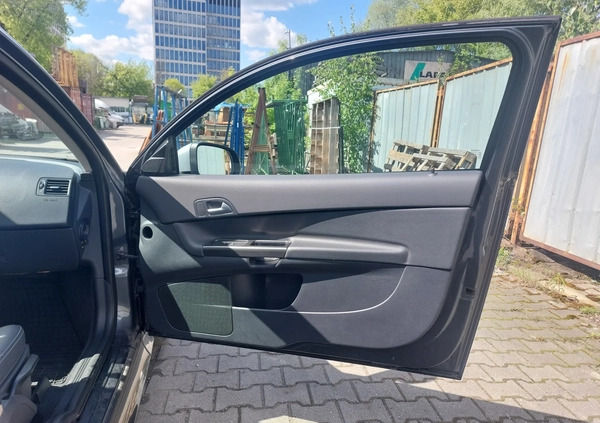 Volvo C30 cena 25400 przebieg: 240000, rok produkcji 2012 z Kraków małe 379